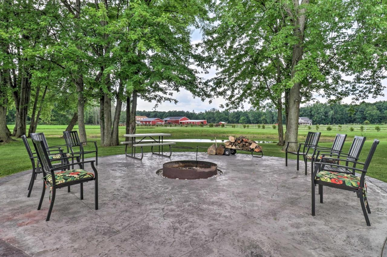 Cozy Haven Of Rest Home With Amish Country Views! Shipshewana Exterior photo