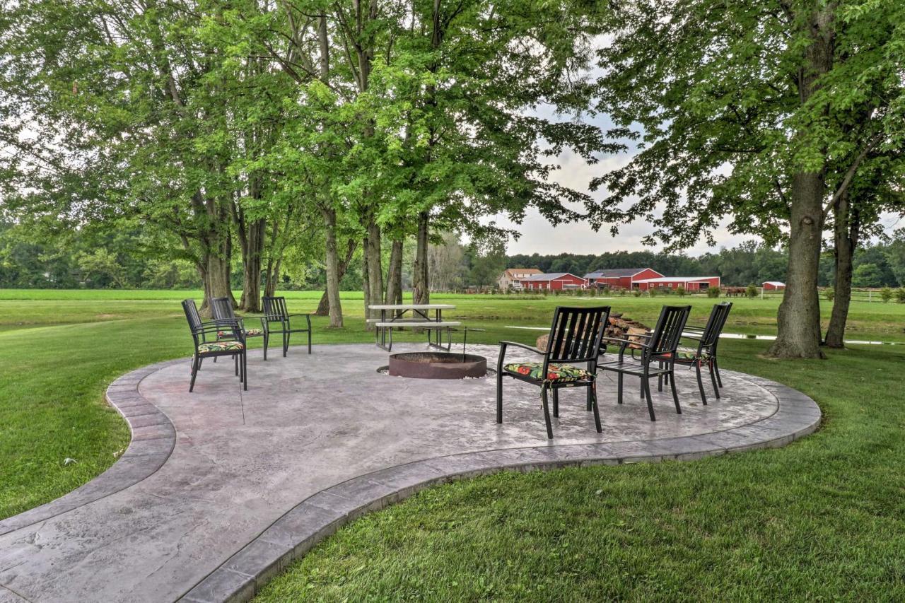 Cozy Haven Of Rest Home With Amish Country Views! Shipshewana Exterior photo